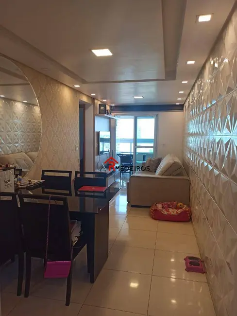 Foto 2 de Apartamento com 3 quartos à venda, 90m2 em Guilhermina, Praia Grande - SP
