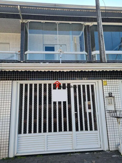 Sobrado com 3 quartos à venda, 136m2 em Canto do Forte, Praia Grande - SP - imagem 2 Foto 2 de Sobrado com 3 quartos à venda, 136m2 em Canto do Forte, Praia Grande - SP