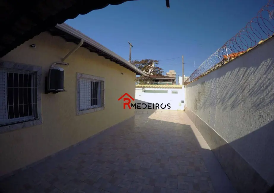 Casa com 4 quartos à venda, 355m2 em Praia Grande - SP - imagem 4 Foto 4 de Casa com 4 quartos à venda, 355m2 em Praia Grande - SP