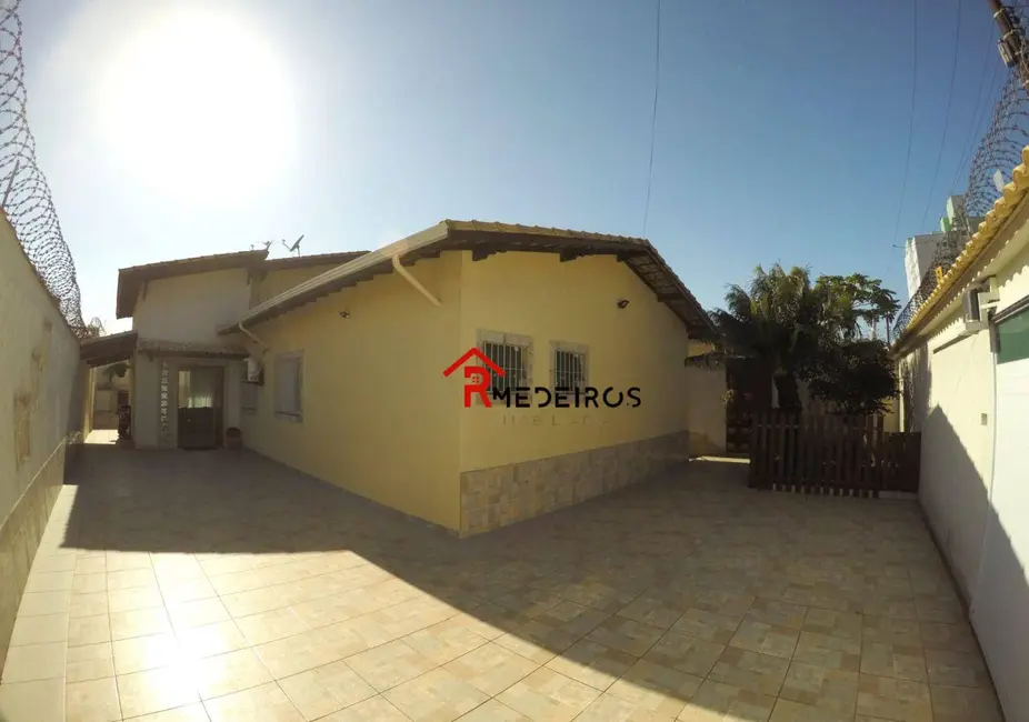 Casa com 4 quartos à venda, 355m2 em Praia Grande - SP - imagem 2 Foto 2 de Casa com 4 quartos à venda, 355m2 em Praia Grande - SP