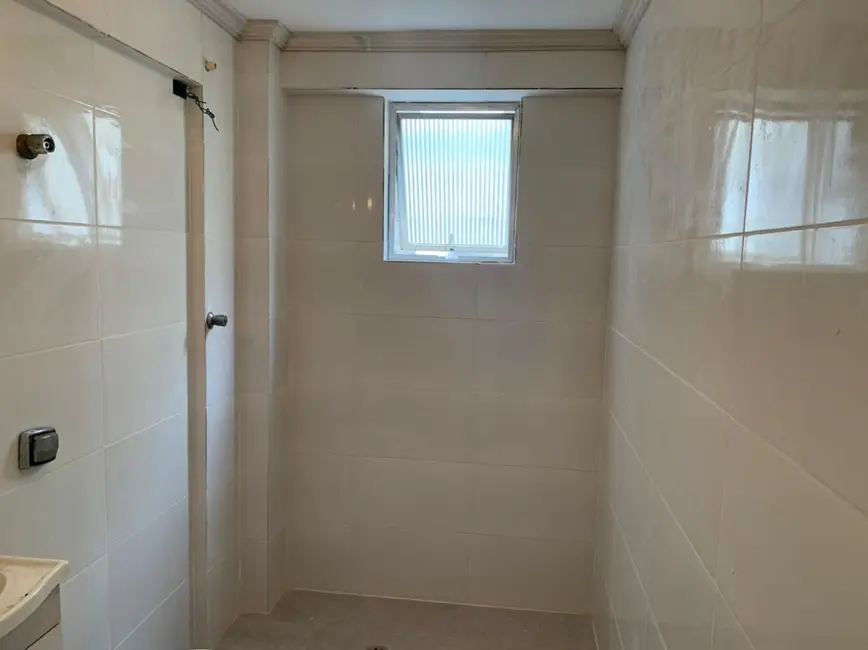 Apartamento com 2 quartos à venda, 65m2 em Aviação, Praia Grande - SP - imagem 9 Foto 9 de Apartamento com 2 quartos à venda, 65m2 em Aviação, Praia Grande - SP