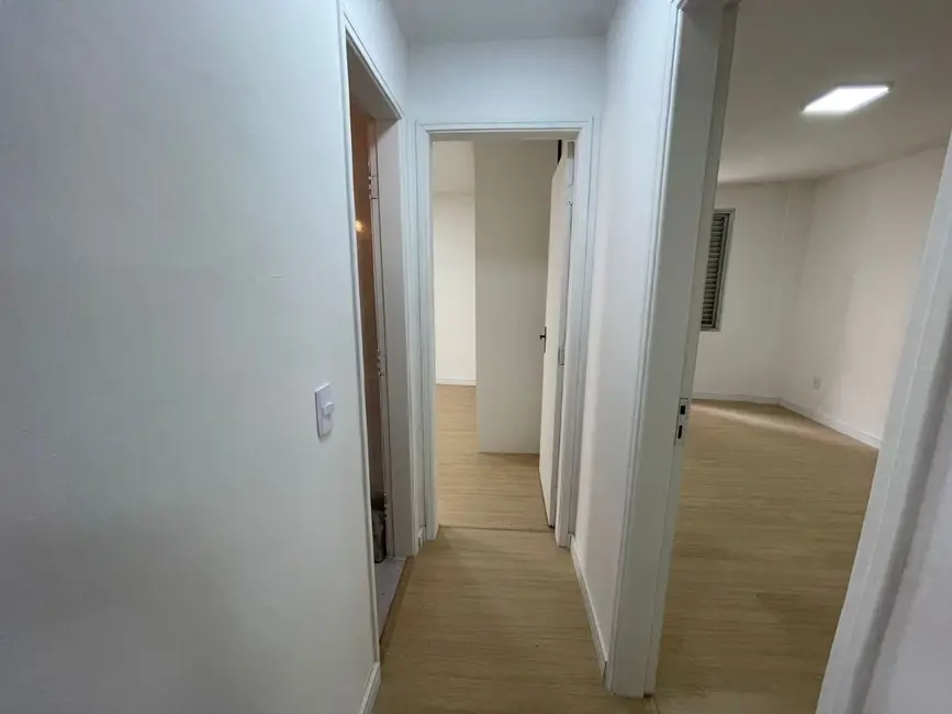 Apartamento com 2 quartos à venda, 65m2 em Aviação, Praia Grande - SP - imagem 5 Foto 5 de Apartamento com 2 quartos à venda, 65m2 em Aviação, Praia Grande - SP