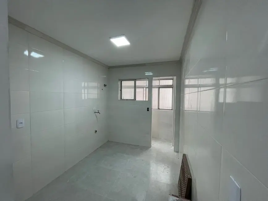 Apartamento com 2 quartos à venda, 65m2 em Aviação, Praia Grande - SP - imagem 3 Foto 3 de Apartamento com 2 quartos à venda, 65m2 em Aviação, Praia Grande - SP