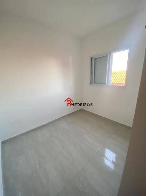 Foto 2 de Sobrado com 2 quartos à venda, 48m2 em Ocian, Praia Grande - SP