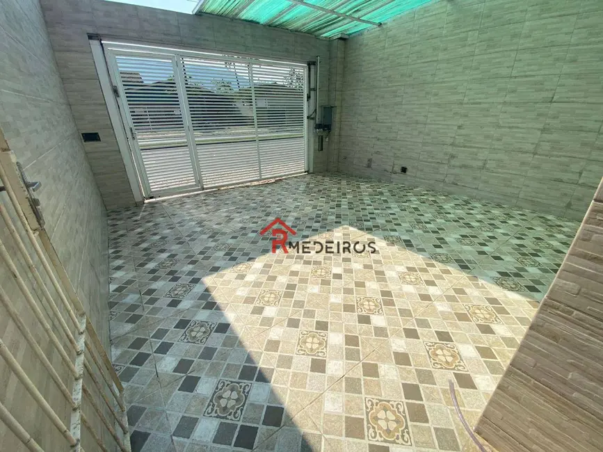 Foto 2 de Casa de Condomínio com 2 quartos à venda, 52m2 em Praia Grande - SP