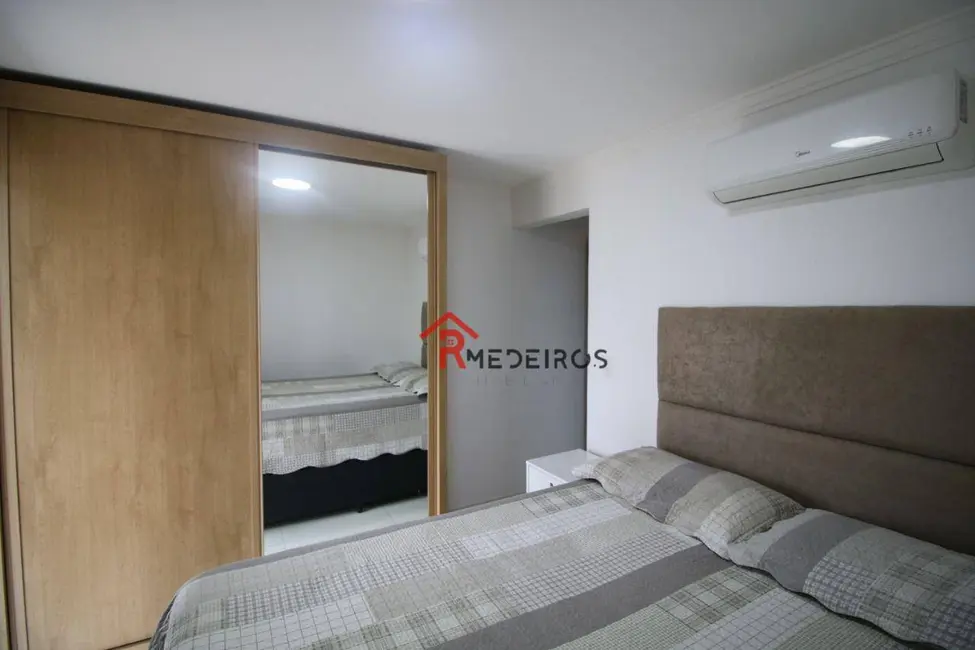 Foto 4 de Apartamento com 2 quartos à venda, 77m2 em Praia Grande - SP