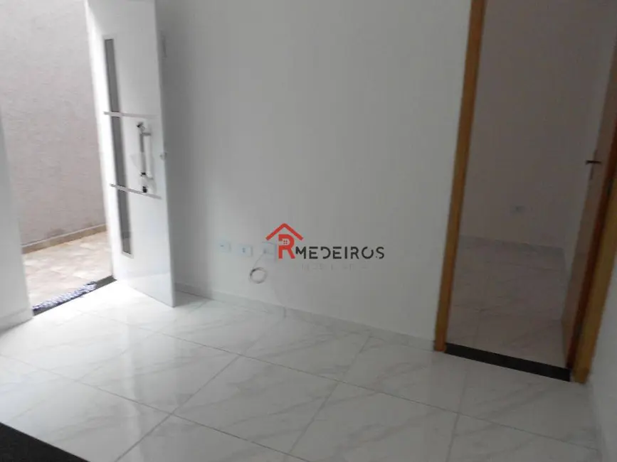 Foto 3 de Casa de Condomínio com 2 quartos à venda, 60m2 em Tupi, Praia Grande - SP