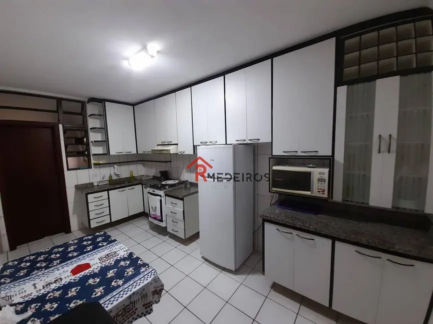 Apartamento com 1 quarto à venda, 67m2 em Guilhermina, Praia Grande - SP - imagem 4 Foto 4 de Apartamento com 1 quarto à venda, 67m2 em Guilhermina, Praia Grande - SP