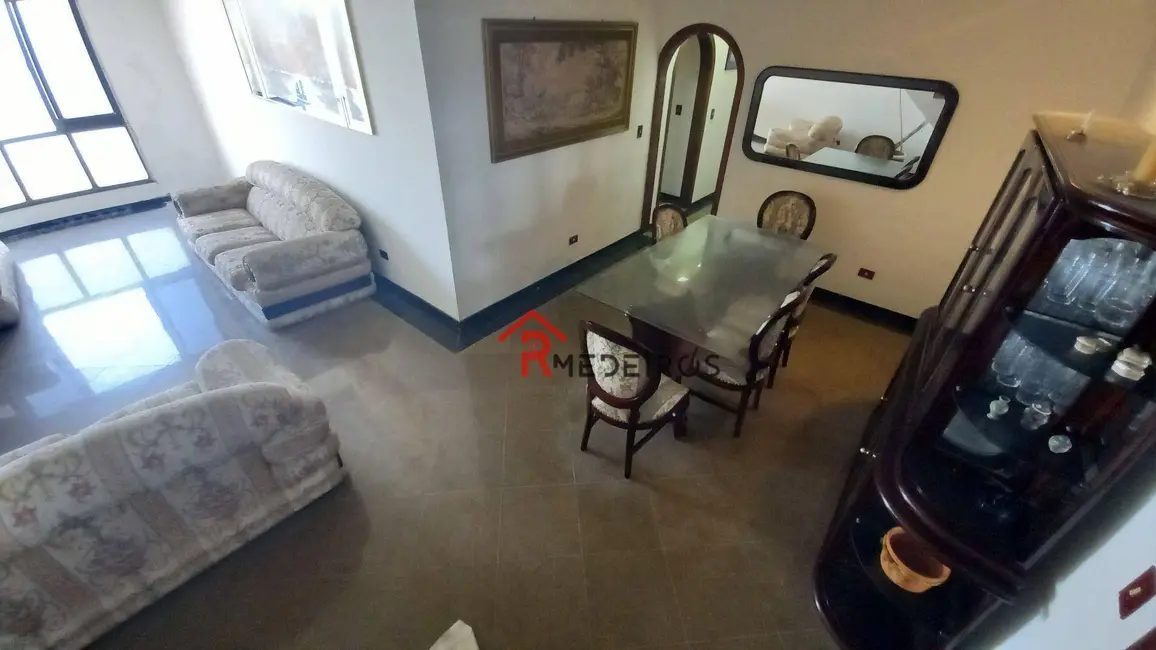 Apartamento com 4 quartos à venda, 270m2 em Guilhermina, Praia Grande - SP - imagem 7 Foto 7 de Apartamento com 4 quartos à venda, 270m2 em Guilhermina, Praia Grande - SP