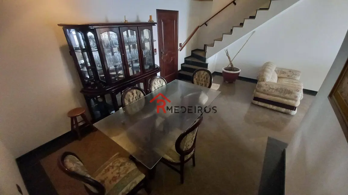 Foto 2 de Apartamento com 4 quartos à venda, 270m2 em Guilhermina, Praia Grande - SP