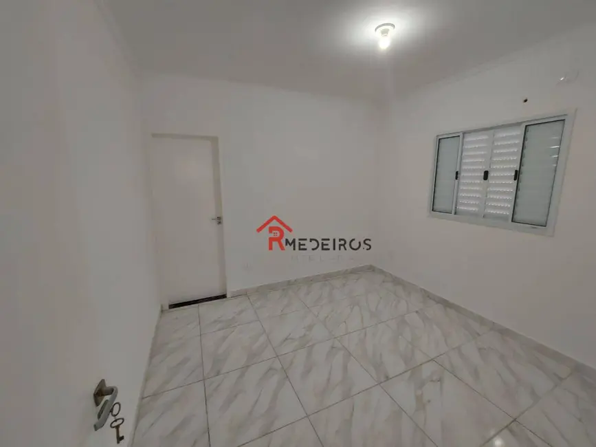 Casa de Condomínio com 2 quartos à venda, 70m2 em Praia Grande - SP - imagem 2 Foto 2 de Casa de Condomínio com 2 quartos à venda, 70m2 em Praia Grande - SP