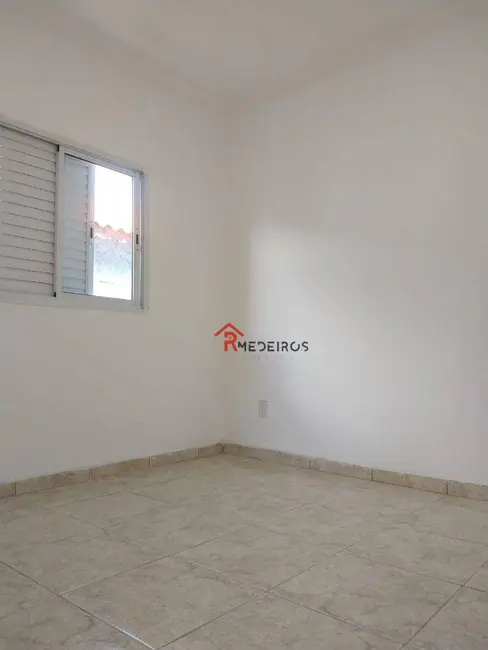 Foto 6 de Sobrado com 3 quartos à venda, 78m2 em Praia Grande - SP