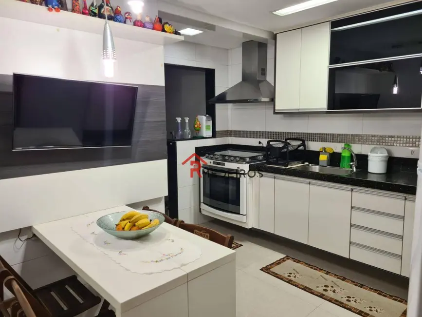 Foto 9 de Apartamento com 3 quartos à venda, 145m2 em Caiçara, Praia Grande - SP