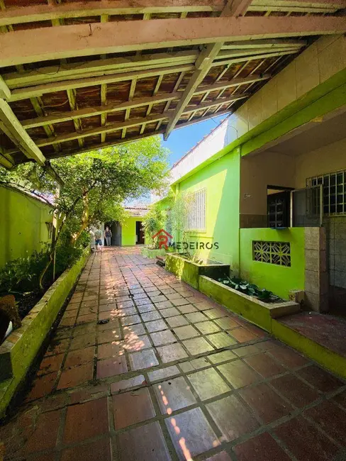 Foto 3 de Casa de Condomínio com 2 quartos à venda, 300m2 em Praia Grande - SP