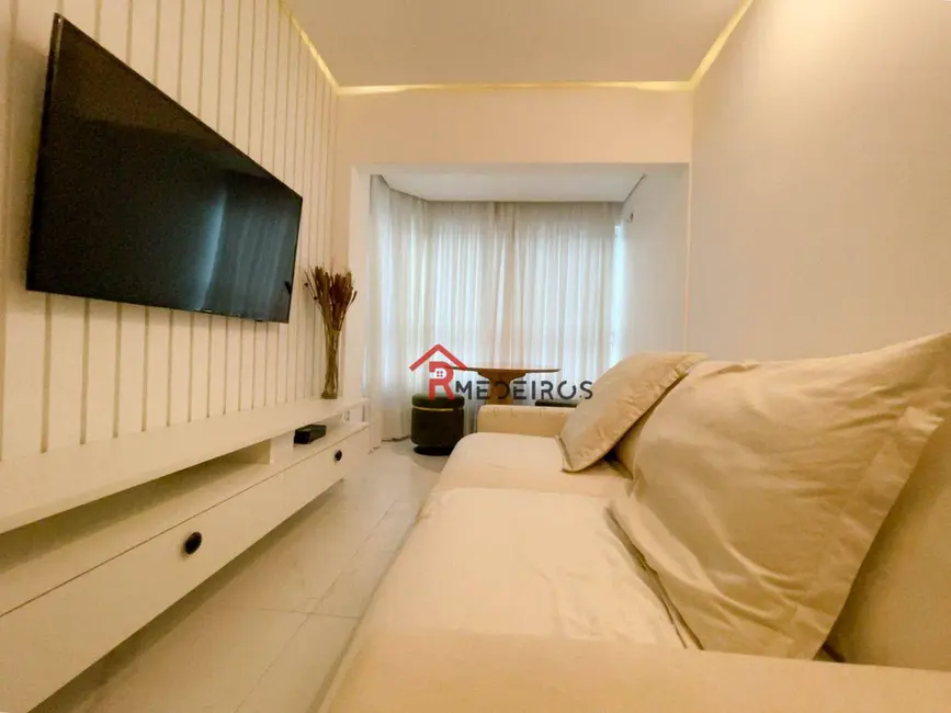 Foto 3 de Apartamento com 2 quartos à venda, 57m2 em Praia Grande - SP