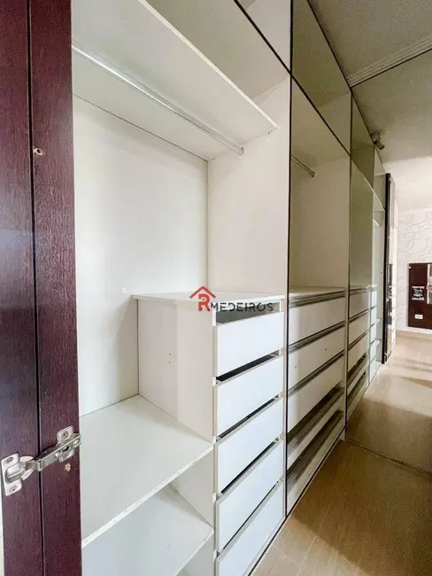 Apartamento com 3 quartos à venda, 120m2 em Aviação, Praia Grande - SP - imagem 8 Foto 8 de Apartamento com 3 quartos à venda, 120m2 em Aviação, Praia Grande - SP