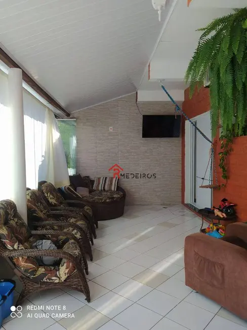 Sobrado com 4 quartos à venda, 388m2 em Mirim, Praia Grande - SP - imagem 4 Foto 4 de Sobrado com 4 quartos à venda, 388m2 em Mirim, Praia Grande - SP