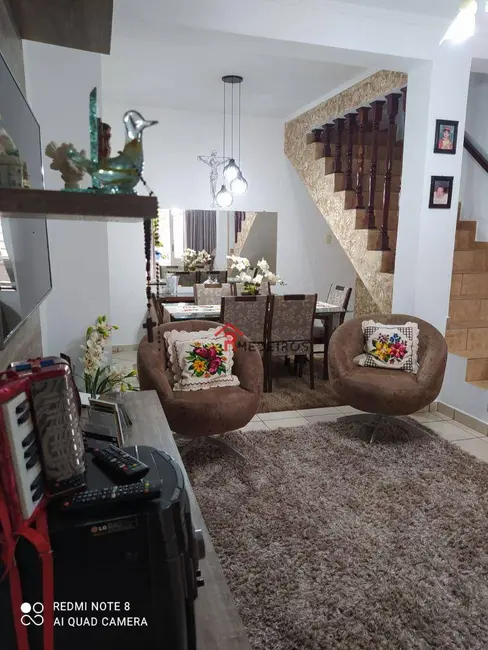 Sobrado com 4 quartos à venda, 388m2 em Mirim, Praia Grande - SP - imagem 6 Foto 6 de Sobrado com 4 quartos à venda, 388m2 em Mirim, Praia Grande - SP
