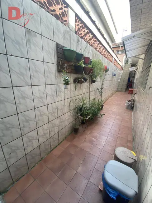 Foto 3 de Casa com 2 quartos à venda, 125m2 em Tupi, Praia Grande - SP