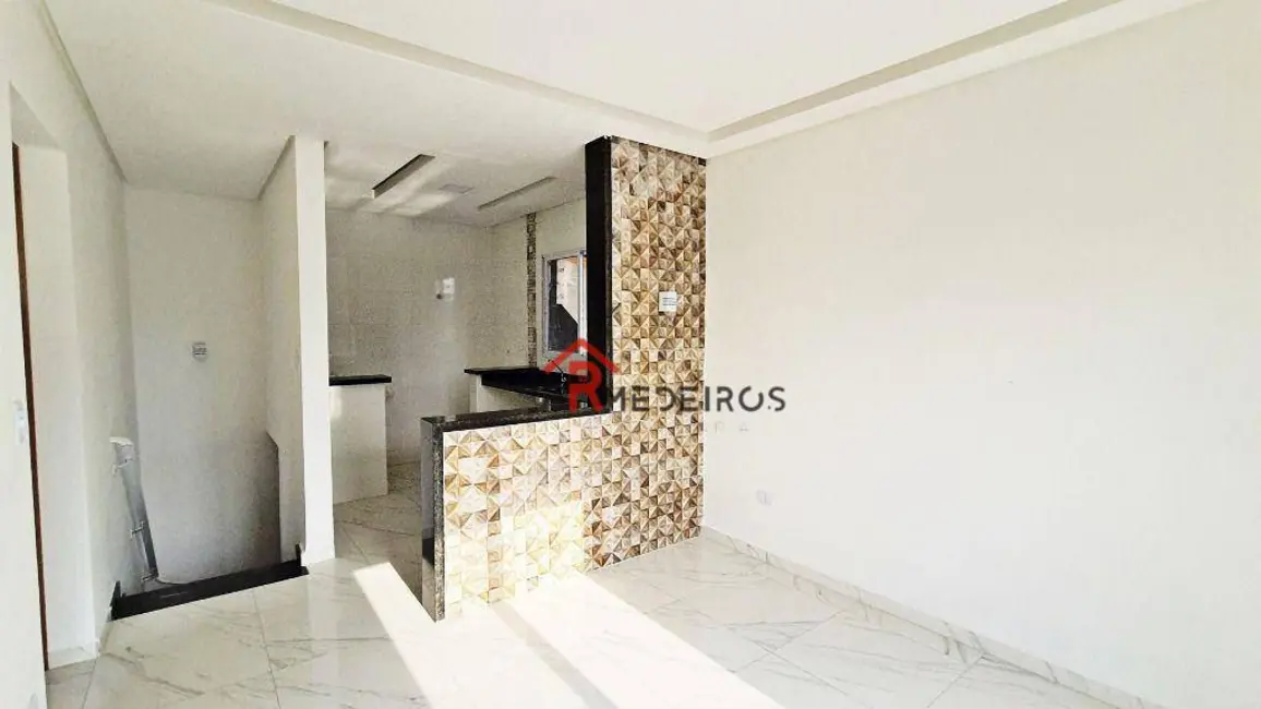 Foto 2 de Casa de Condomínio com 2 quartos à venda, 81m2 em Praia Grande - SP