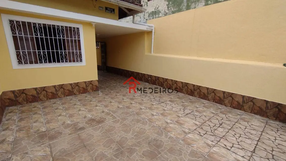 Foto 1 de Casa com 2 quartos à venda, 140m2 em Mirim, Praia Grande - SP