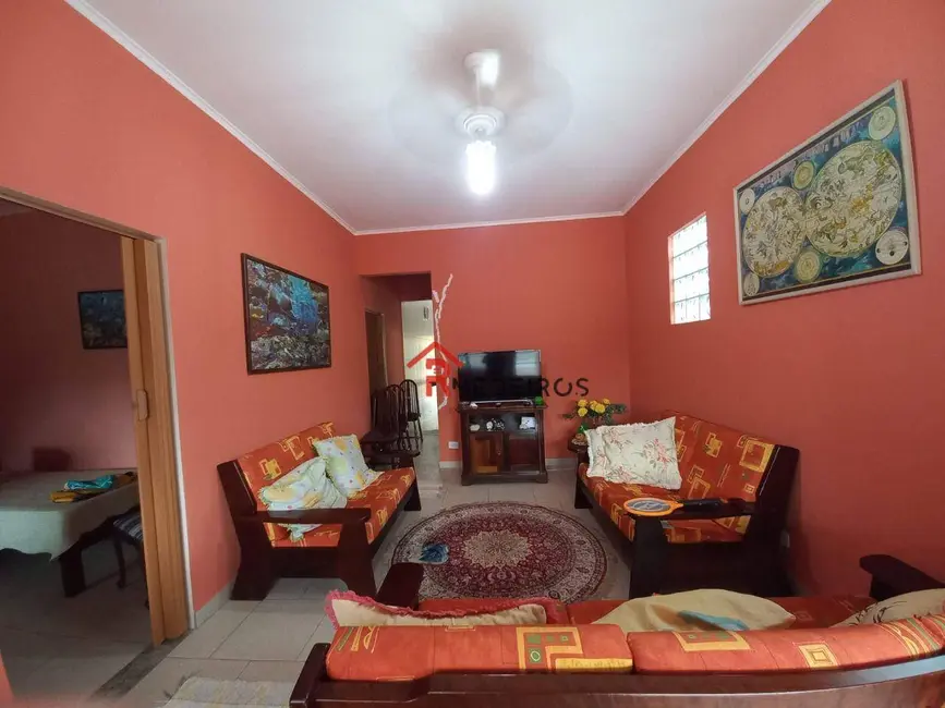 Casa com 3 quartos à venda, 320m2 em Aviação, Praia Grande - SP - imagem 7 Foto 7 de Casa com 3 quartos à venda, 320m2 em Aviação, Praia Grande - SP