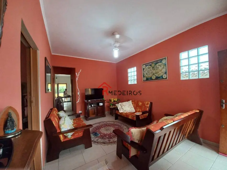 Casa com 3 quartos à venda, 320m2 em Aviação, Praia Grande - SP - imagem 6 Foto 6 de Casa com 3 quartos à venda, 320m2 em Aviação, Praia Grande - SP