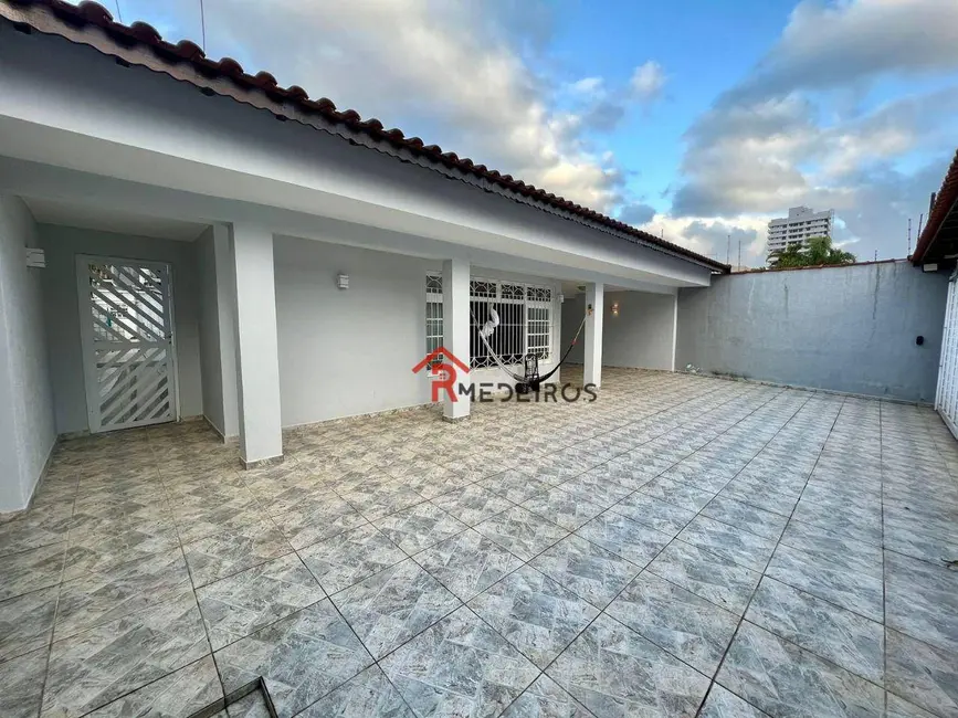 Casa com 3 quartos à venda, 208m2 em Praia Grande - SP - imagem 3 Foto 3 de Casa com 3 quartos à venda, 208m2 em Praia Grande - SP