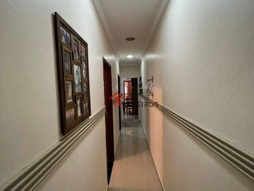 Foto 9 de Casa com 2 quartos à venda, 132m2 em Aviação, Praia Grande - SP