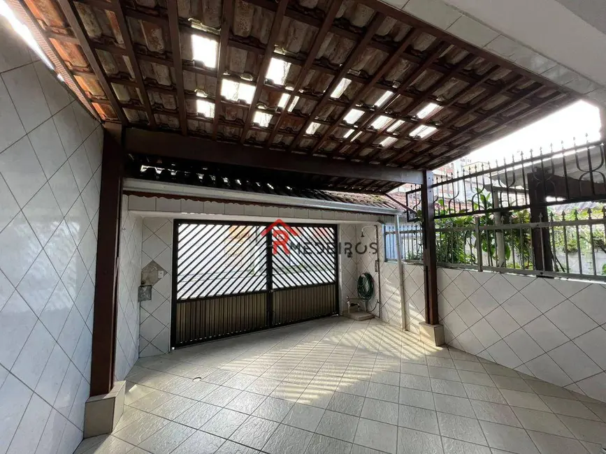 Foto 2 de Casa com 2 quartos à venda, 132m2 em Aviação, Praia Grande - SP