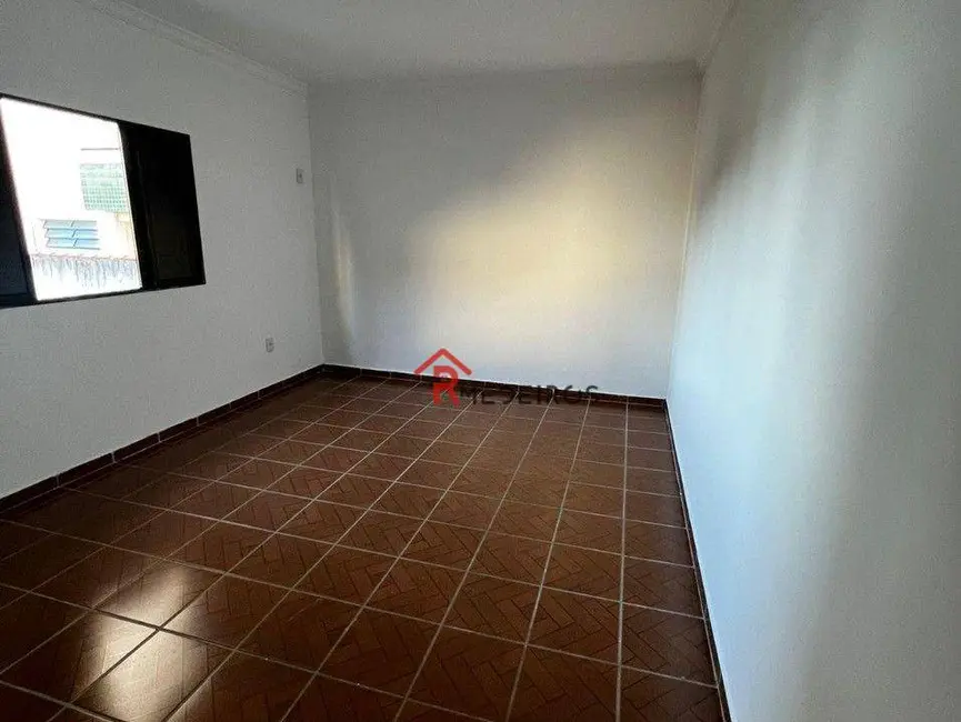 Foto 9 de Casa com 2 quartos à venda, 105m2 em Maracanã, Praia Grande - SP
