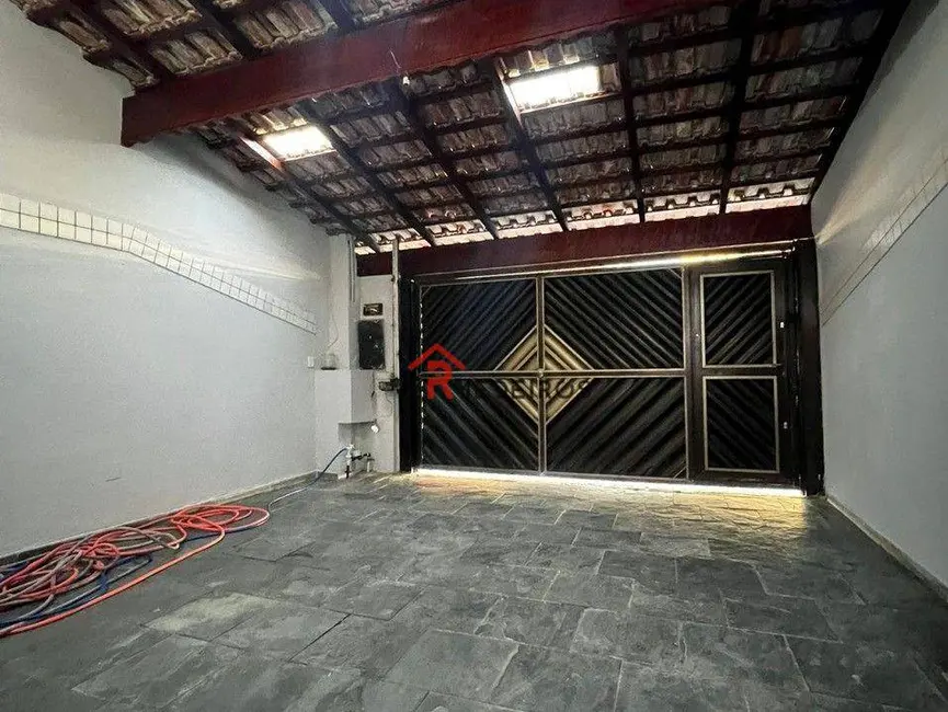 Foto 3 de Casa com 2 quartos à venda, 105m2 em Maracanã, Praia Grande - SP