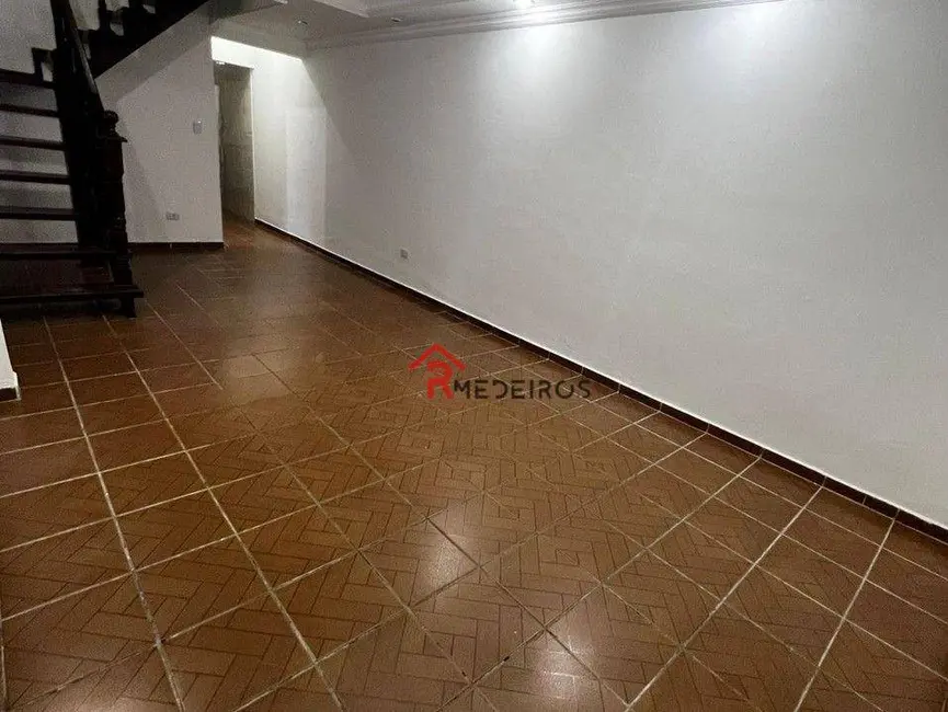 Foto 4 de Casa com 2 quartos à venda, 105m2 em Maracanã, Praia Grande - SP