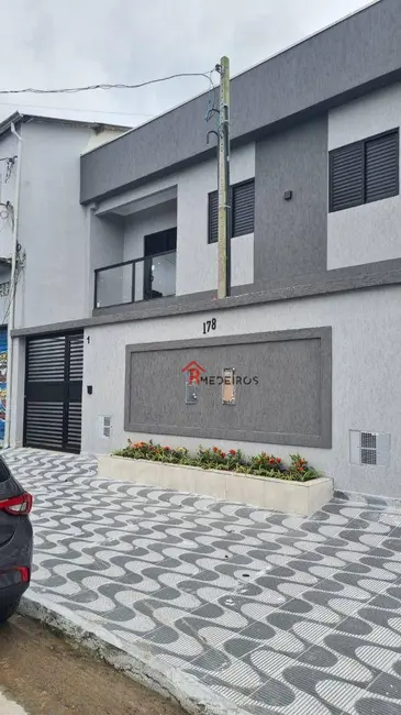 Foto 2 de Casa de Condomínio com 2 quartos à venda, 110m2 em Praia Grande - SP