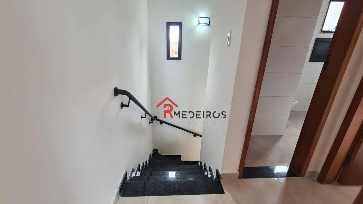 Foto 9 de Casa de Condomínio com 2 quartos à venda, 110m2 em Praia Grande - SP