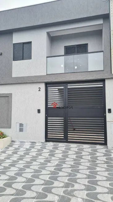 Foto 1 de Casa de Condomínio com 2 quartos à venda, 110m2 em Praia Grande - SP