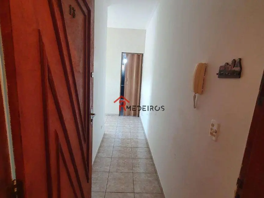 Foto 2 de Kitnet com 1 quarto à venda, 50m2 em Caiçara, Praia Grande - SP