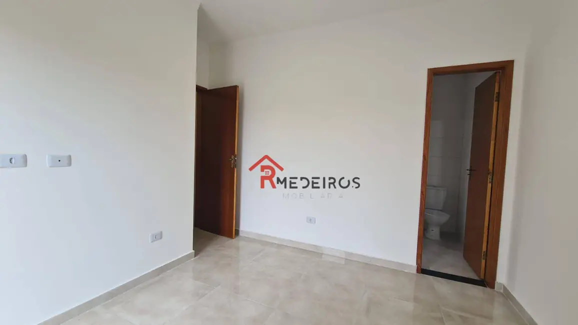 Foto 8 de Casa de Condomínio com 2 quartos à venda, 120m2 em Praia Grande - SP