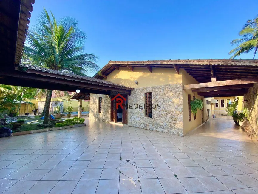 Foto 1 de Casa com 4 quartos à venda, 720m2 em Canto do Forte, Praia Grande - SP