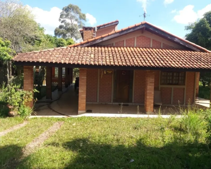 Foto 1 de Casa com 3 quartos à venda, 230m2 em Pardinho - SP