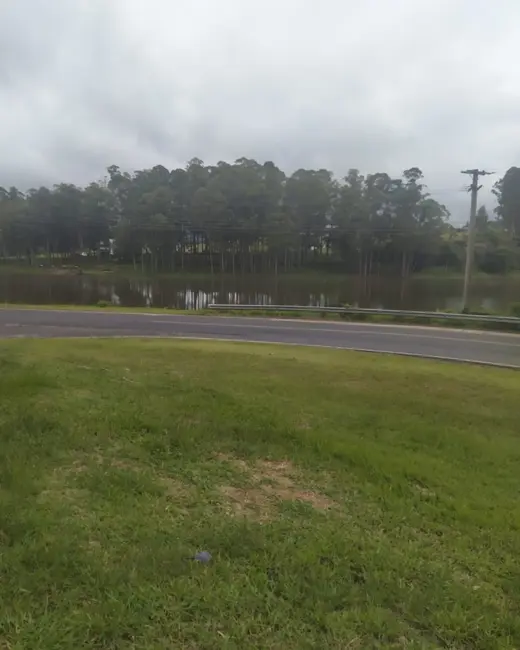 Foto 1 de Terreno / Lote à venda, 450m2 em Pardinho - SP