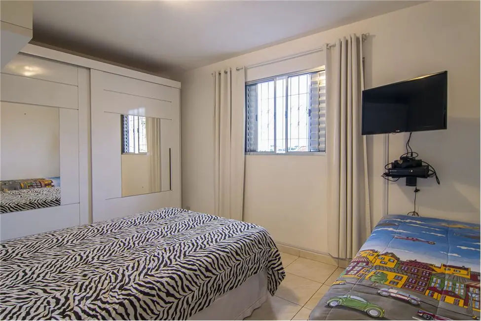 Foto 9 de Casa com 2 quartos à venda, 78m2 em Jardim Mangalot, São Paulo - SP