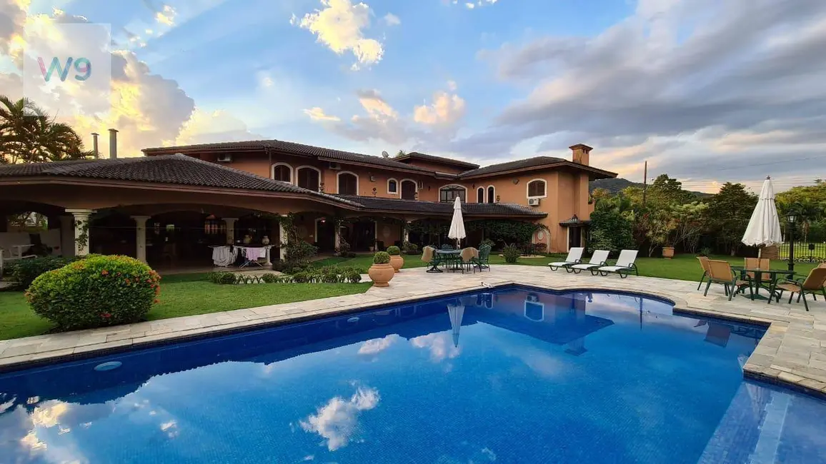 Casa de Condomínio com 5 quartos à venda, 2000m2 em Jardim Acapulco, Guaruja - SP - imagem 3 Foto 3 de Casa de Condomínio com 5 quartos à venda, 2000m2 em Jardim Acapulco, Guaruja - SP