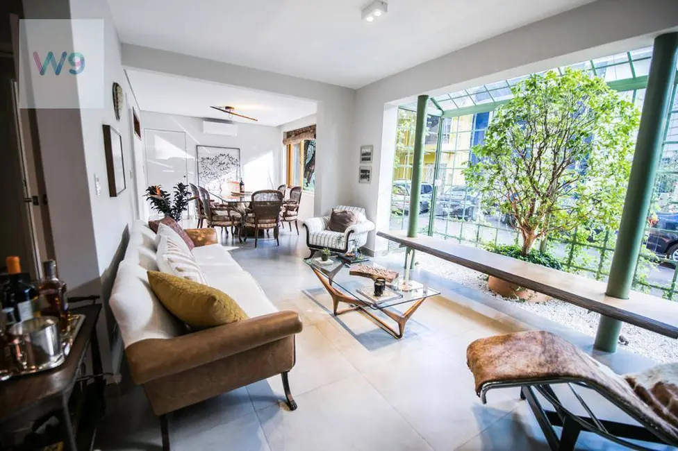 Foto 1 de Casa com 4 quartos à venda, 300m2 em Itaim Bibi, São Paulo - SP