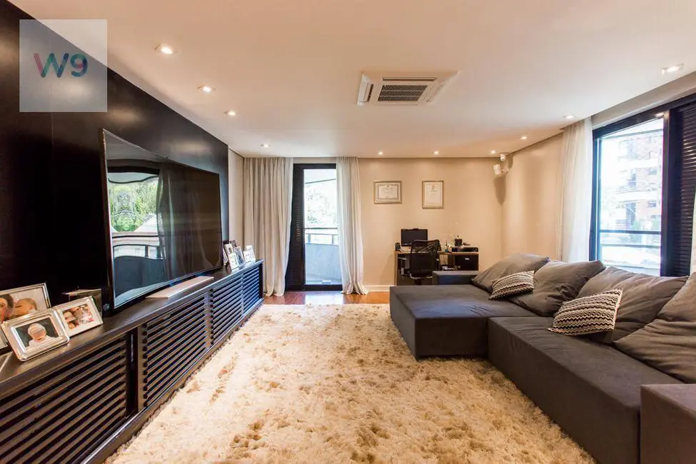 Apartamento com 4 quartos à venda, 640m2 em Moema, São Paulo - SP - imagem 4 Foto 4 de Apartamento com 4 quartos à venda, 640m2 em Moema, São Paulo - SP