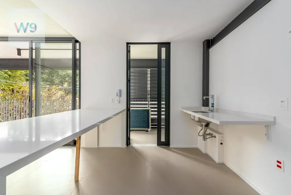 Foto 4 de Apartamento com 2 quartos à venda, 77m2 em Moema, São Paulo - SP