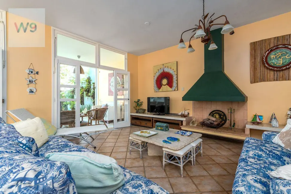 Foto 6 de Casa com 5 quartos à venda, 352m2 em Ubatuba - SP