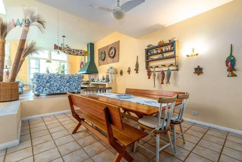 Foto 8 de Casa com 5 quartos à venda, 352m2 em Ubatuba - SP