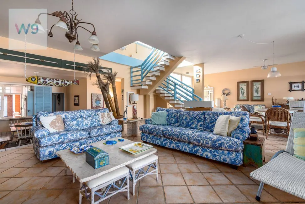Foto 7 de Casa com 5 quartos à venda, 352m2 em Ubatuba - SP
