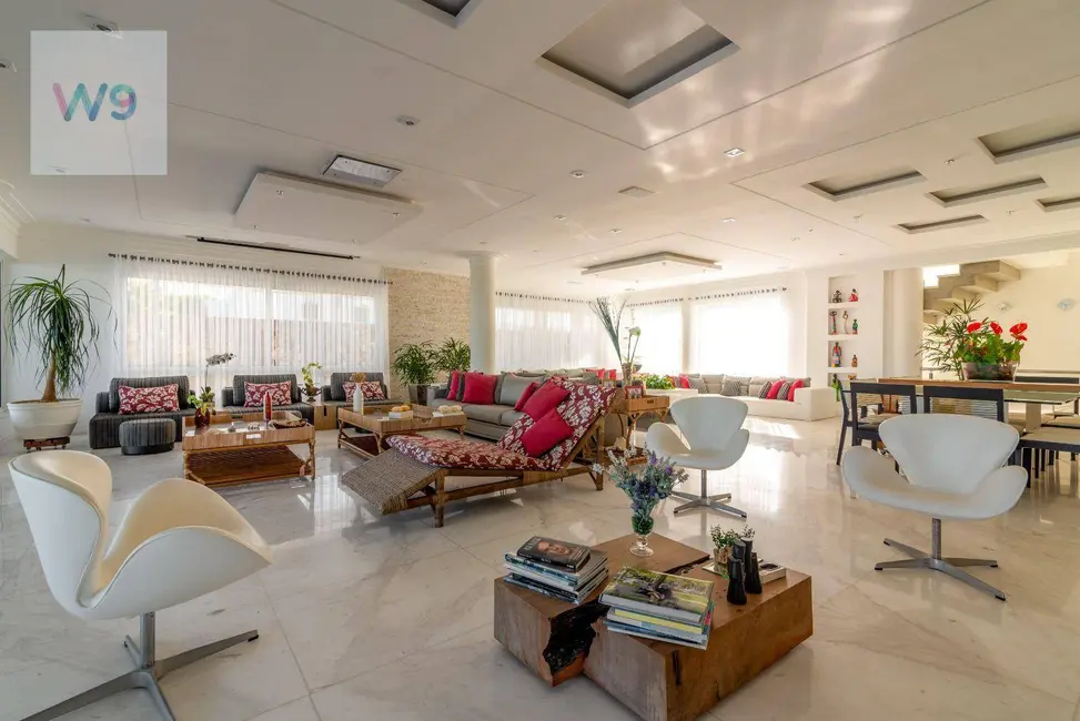 Foto 2 de Casa com 10 quartos à venda, 1400m2 em Balneário Praia do Pernambuco, Guaruja - SP